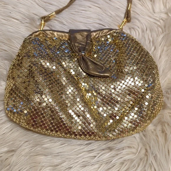 Vintage  Gold Mesh Evening Formal Bag Purse - Picture 2 of 4